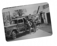 1942-bw-dodge-full